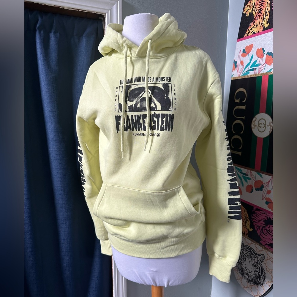 Universal Monsters Frankenstein Men’s Graphic Hoodie Halloween Goth Horror Sz S